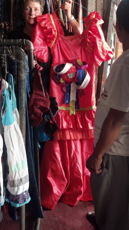 Second Hand Souk: Pink dress