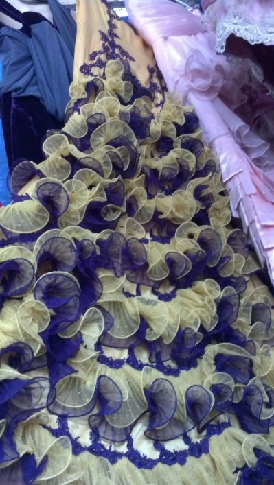 Second Hand Souk: Ruffles