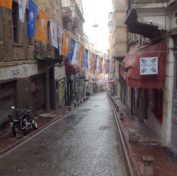Istanbul street before 2014 municipal elections